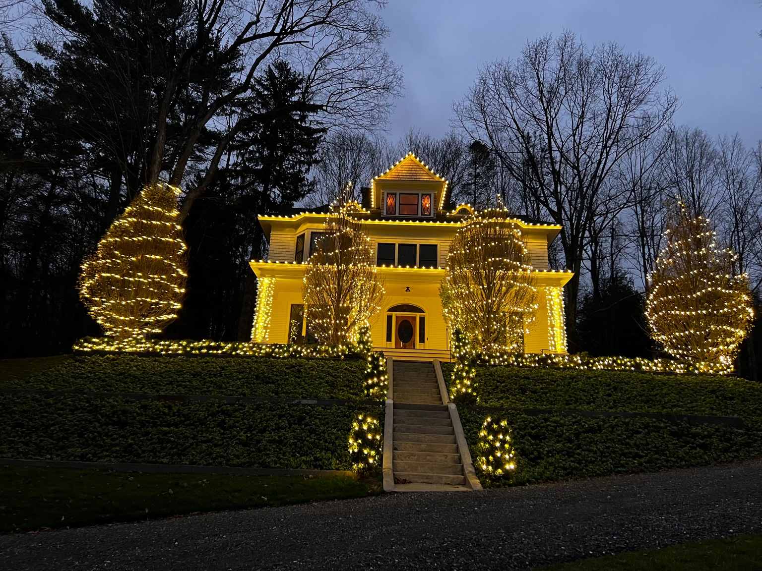 Finished holiday lighting project 5
